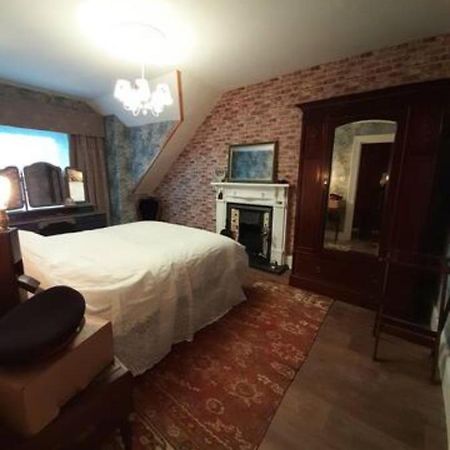 The Attic Apartment At Number 54 Илфракомб Екстериор снимка